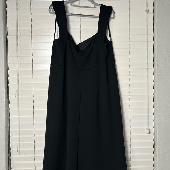 ELOQUII Sleeveless Black Dress With Slit - Picture 5 of 9